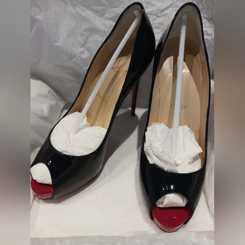 NWT Christian Louboutin - New Very Prive Heels